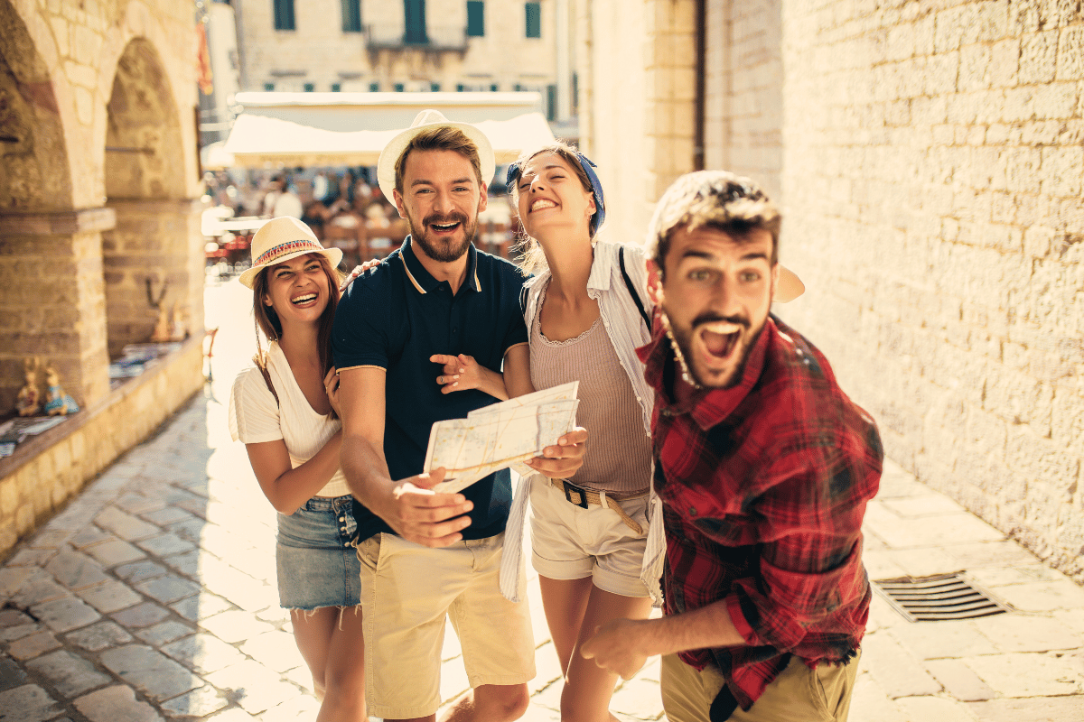 200-creative-cool-travel-group-names-for-your-crew